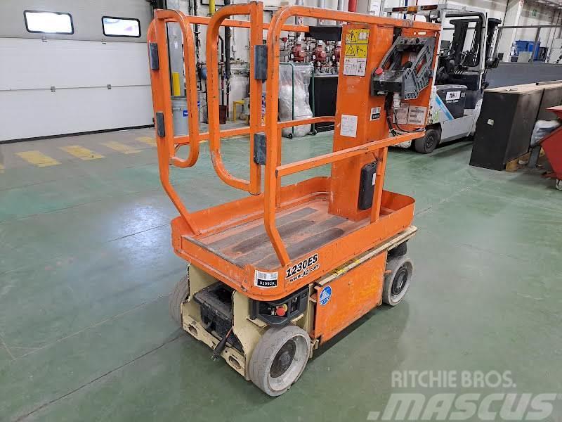 JLG 1230ES Plataformas con jaula de elevación