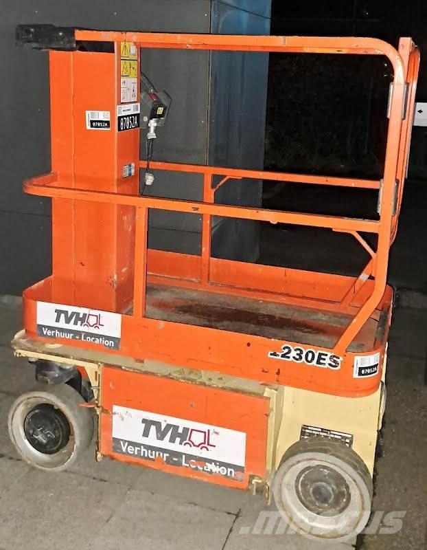 JLG 1230ES Plataformas con jaula de elevación