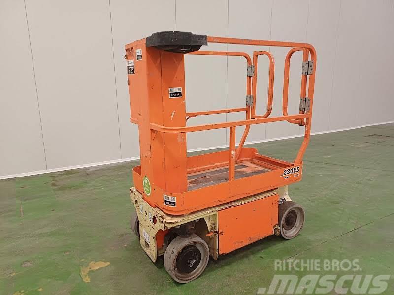 JLG 1230ES Plataformas con jaula de elevación