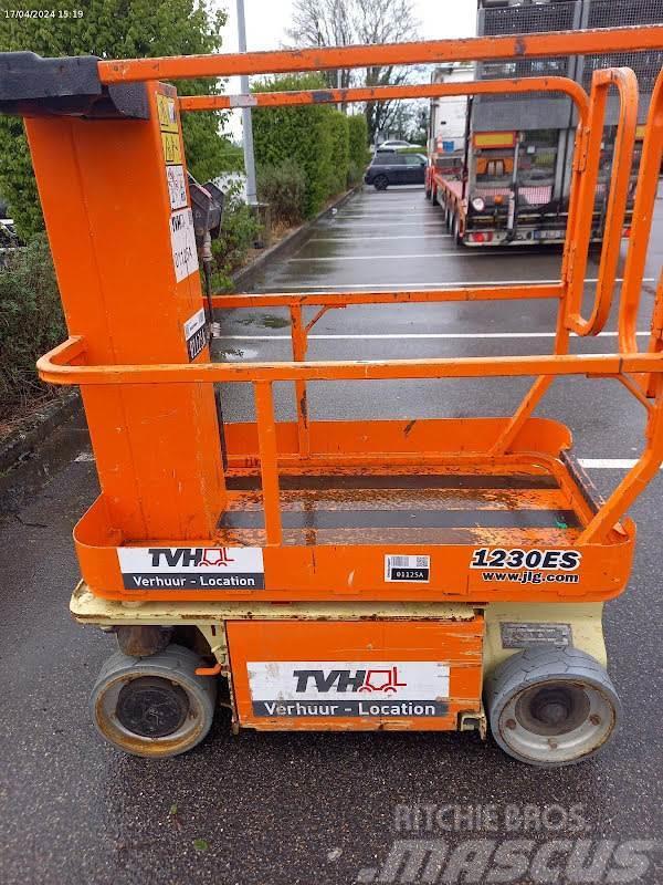 JLG 1230ES Plataformas con jaula de elevación