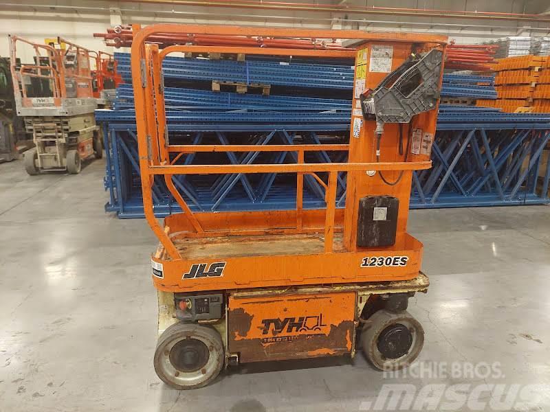 JLG 1230ES Plataformas con jaula de elevación