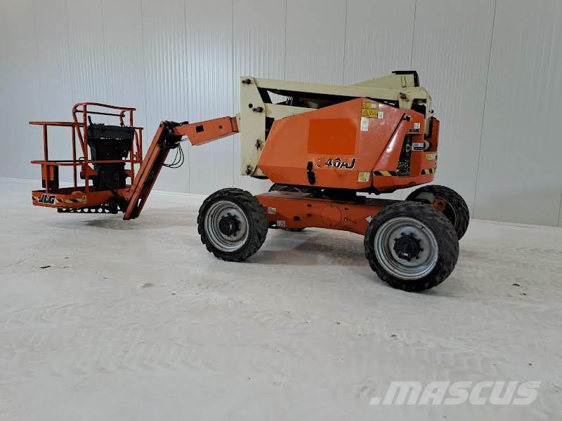 JLG 340AJ Plataformas con brazo de elevación manual