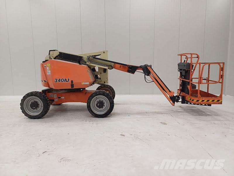 JLG 340AJ Plataformas con brazo de elevación manual