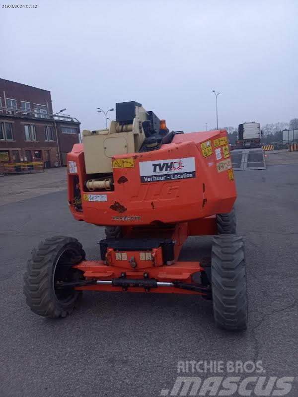 JLG 340AJ Plataformas con brazo de elevación manual