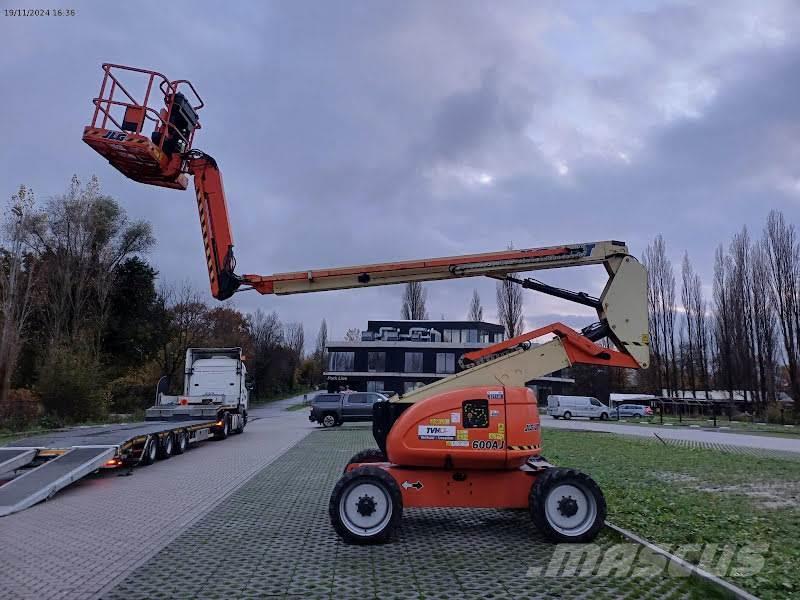 JLG 600AJ Plataformas con brazo de elevación manual