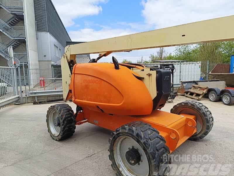 JLG 600AJ Plataformas con brazo de elevación manual