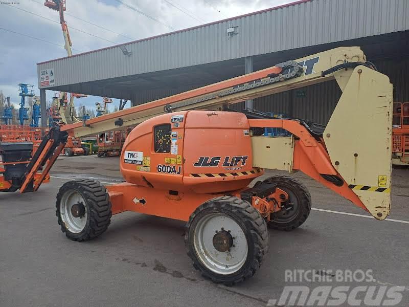 JLG 600AJ Plataformas con brazo de elevación manual