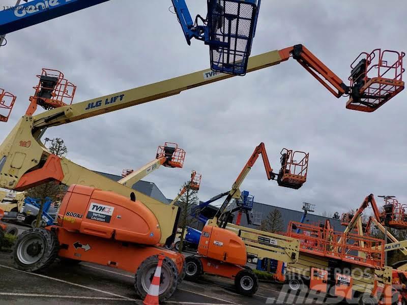 JLG 800AJ Plataformas con brazo de elevación manual