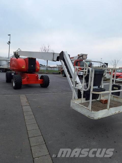 JLG 800AJ Plataformas con brazo de elevación manual