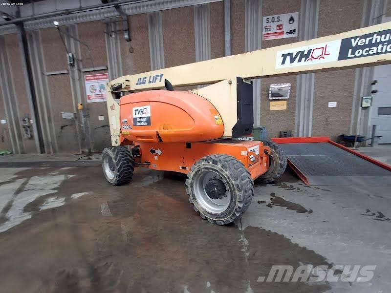 JLG 800AJ Plataformas con brazo de elevación manual