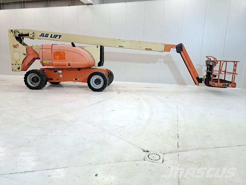 JLG 800AJ Plataformas con brazo de elevación manual