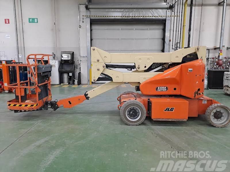 JLG E400AN Plataformas con brazo de elevación manual