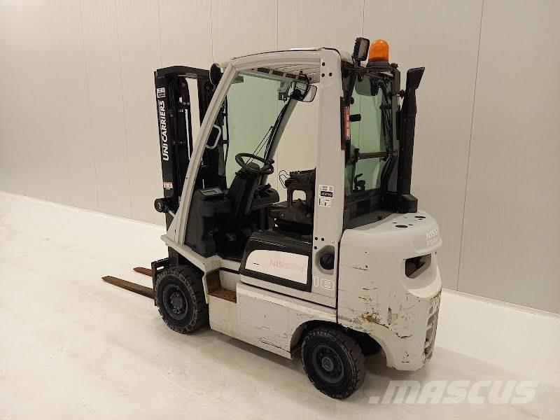 UniCarriers Y1D1A18Q Camiones diesel