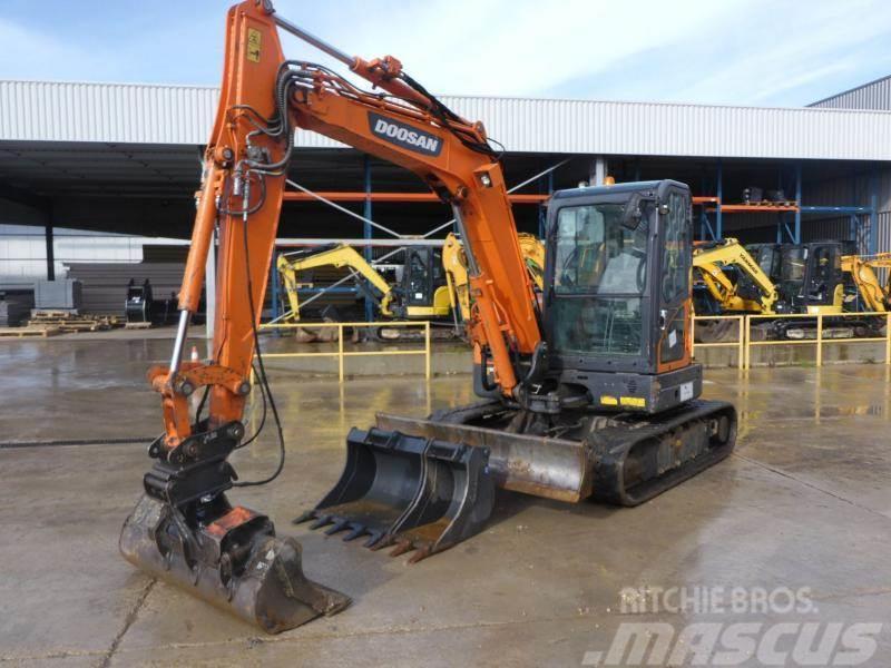 Doosan DX62R Miniexcavadoras