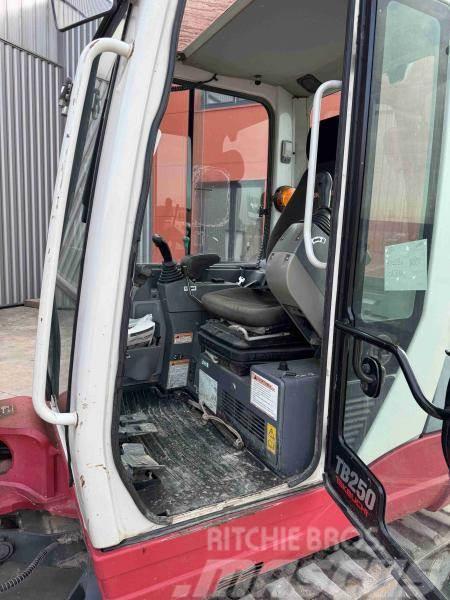 Takeuchi TB 250 Miniexcavadoras