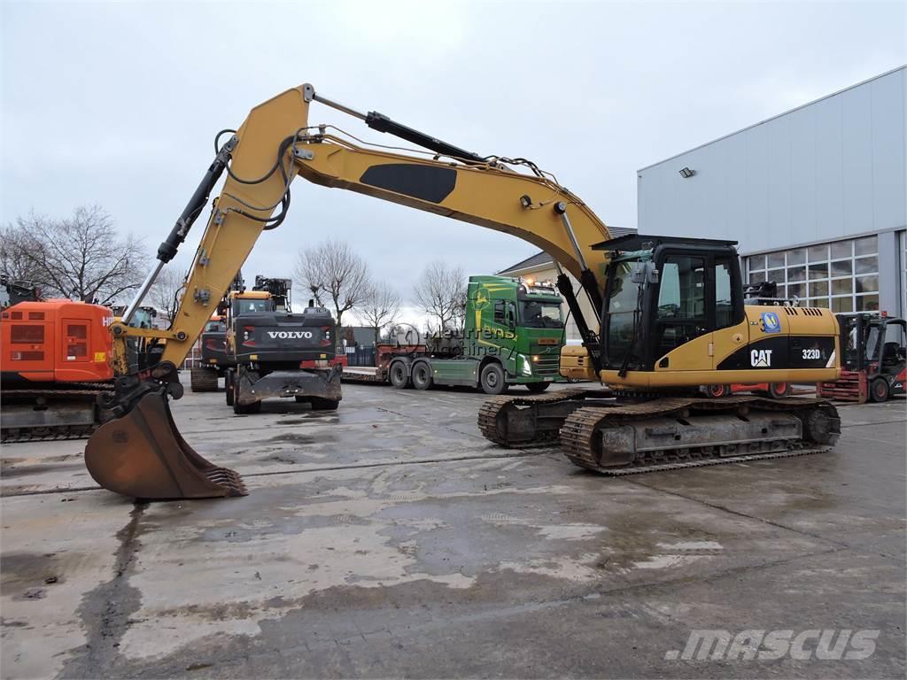 CAT 323DL Excavadoras sobre orugas