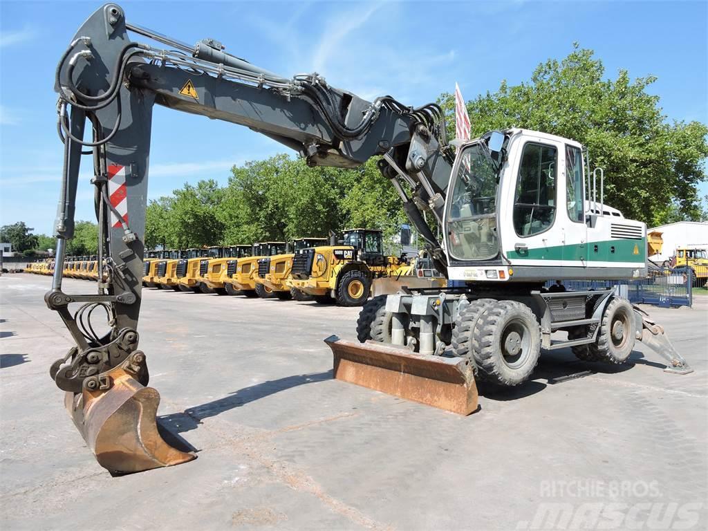 Liebherr A900C Excavadoras de ruedas