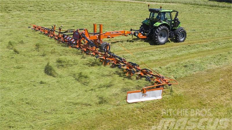 Kuhn GF 13003 Rastrilladoras y rastrilladoras giratorias