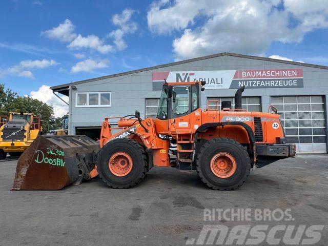 Doosan DL300 Cargadoras sobre ruedas