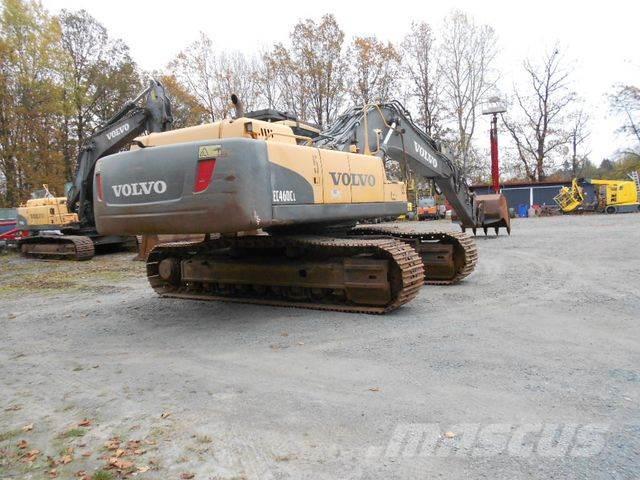 Volvo EC460CL, Excavadoras sobre orugas