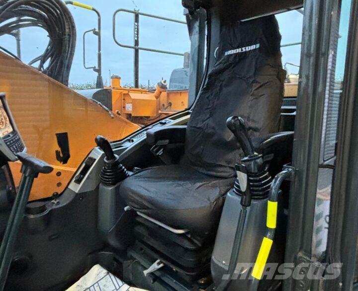 Hyundai HX235LCR Excavadoras sobre orugas