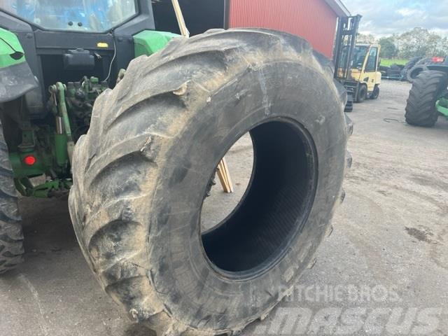 Michelin 650/85R38 Llantas