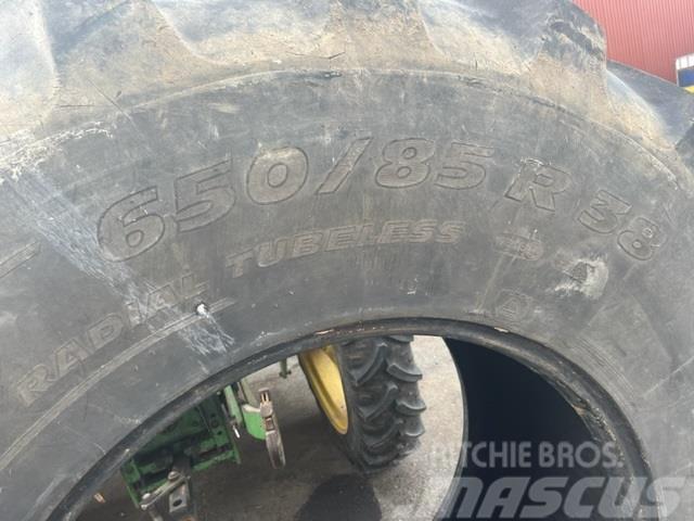 Michelin 650/85R38 Llantas