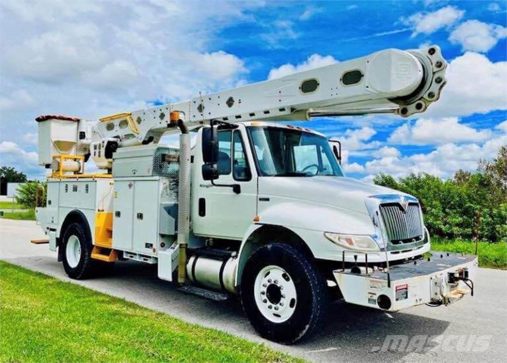 Altec AM55MH Plataformas sobre camión