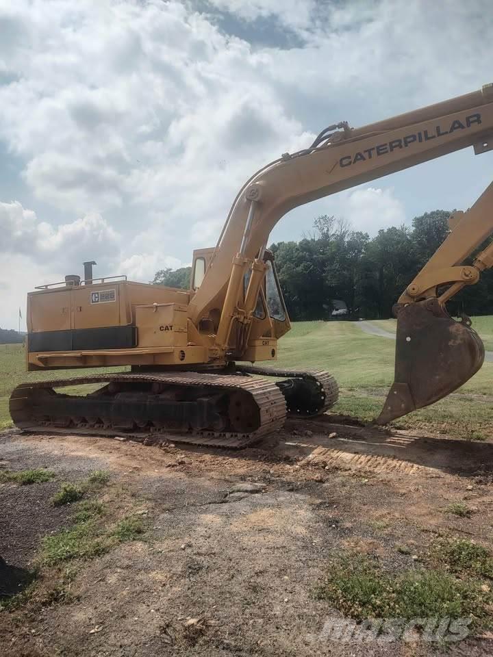 CAT 225 Excavadoras sobre orugas