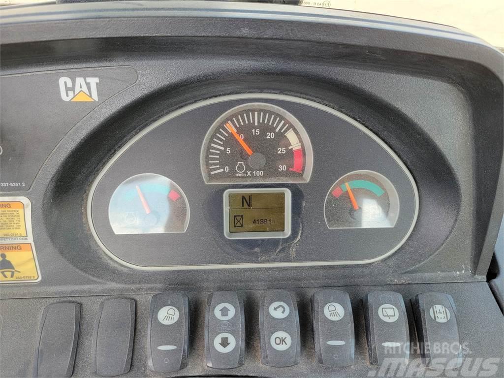 CAT 450F Retrocargadoras