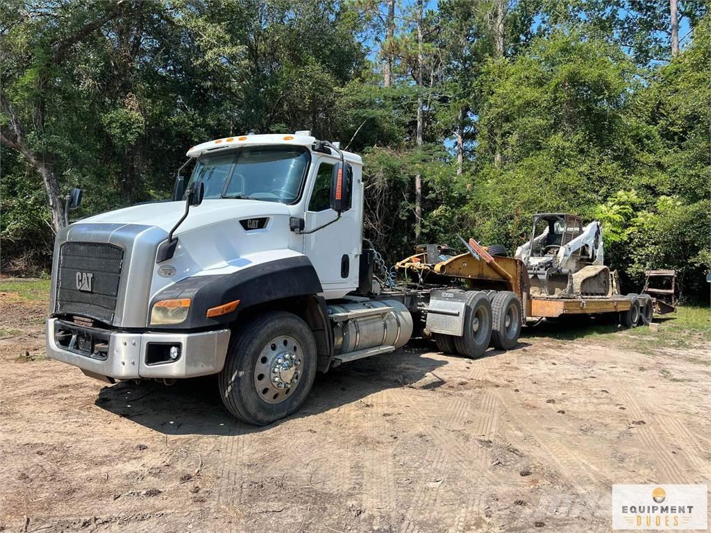 CAT CT660S Camiones tractor