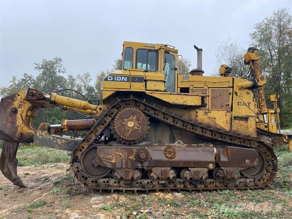 CAT D10N Buldozer sobre oruga