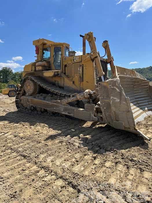 CAT D10N Buldozer sobre oruga