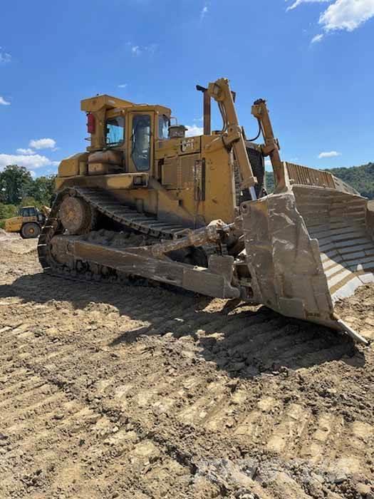 CAT D10N Buldozer sobre oruga