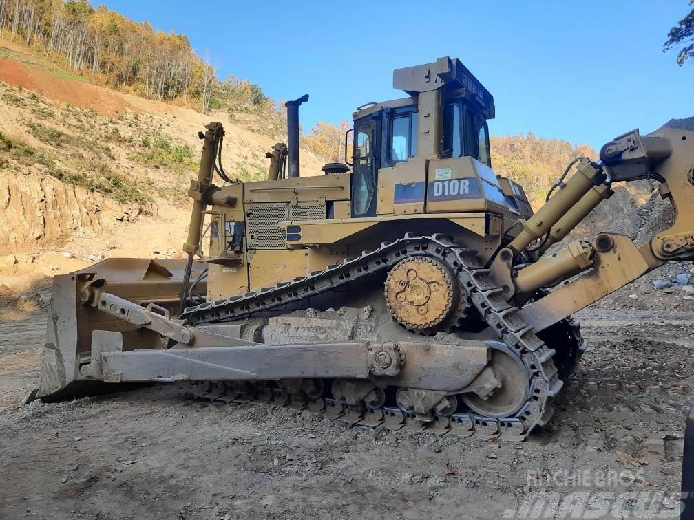 CAT D10R Buldozer sobre oruga