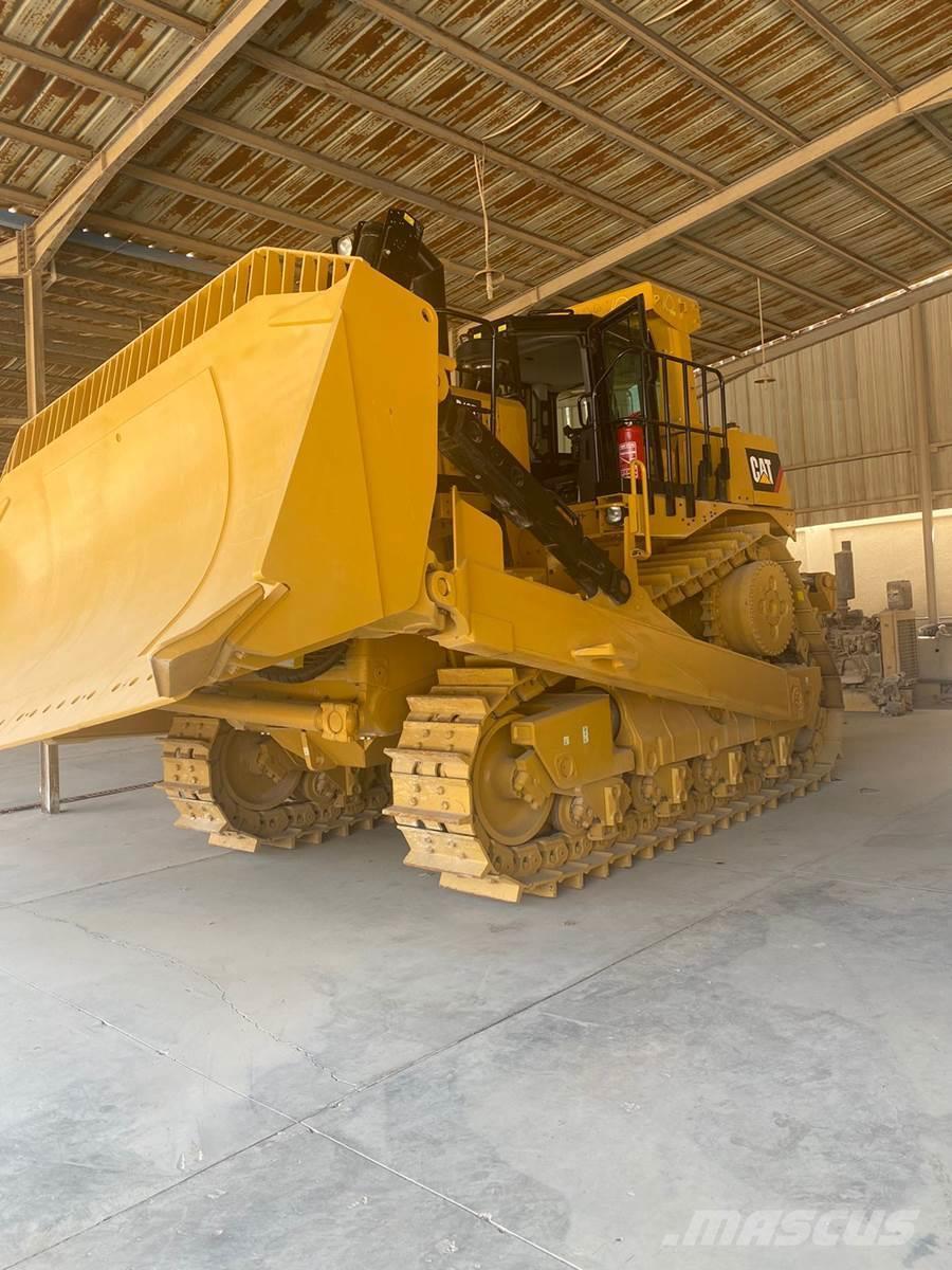 CAT D10T2 Buldozer sobre oruga