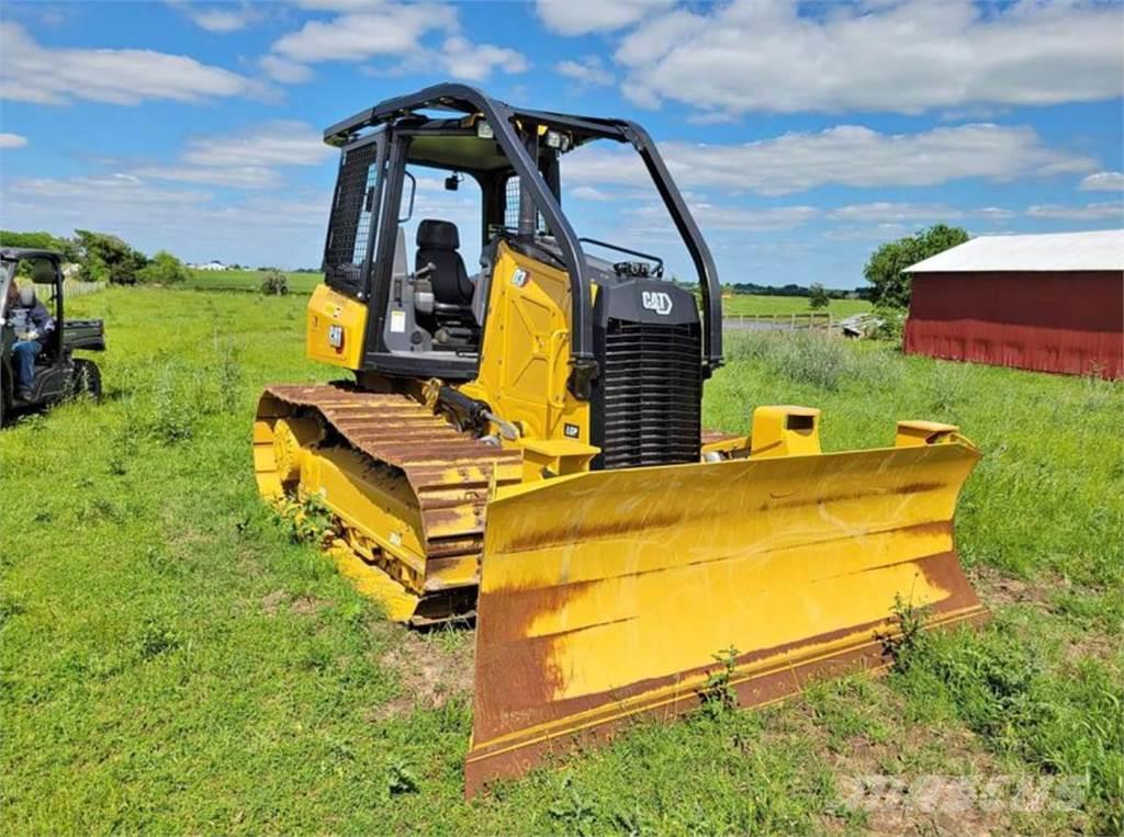 CAT D3 Buldozer sobre oruga