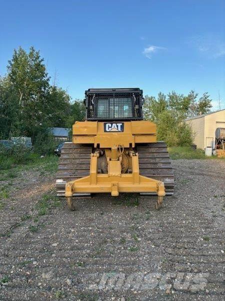 CAT D6T Buldozer sobre oruga