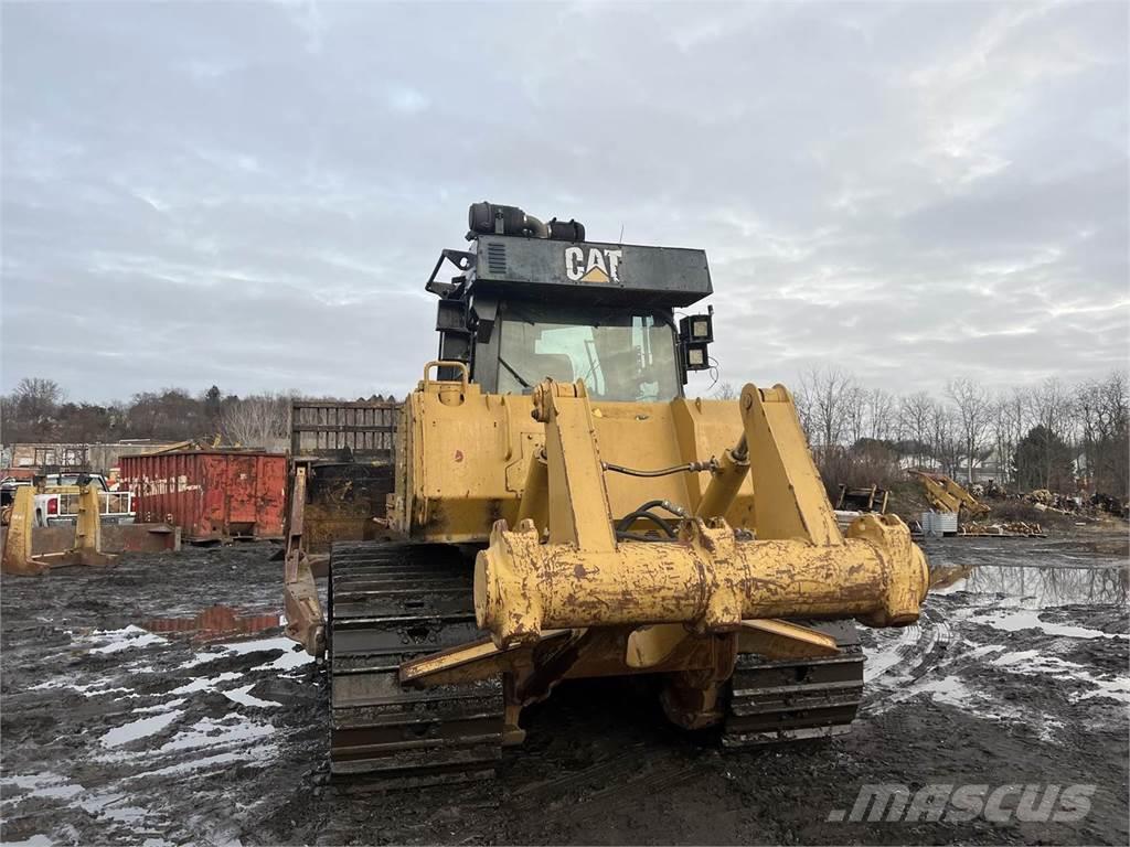 CAT D7E Buldozer sobre oruga