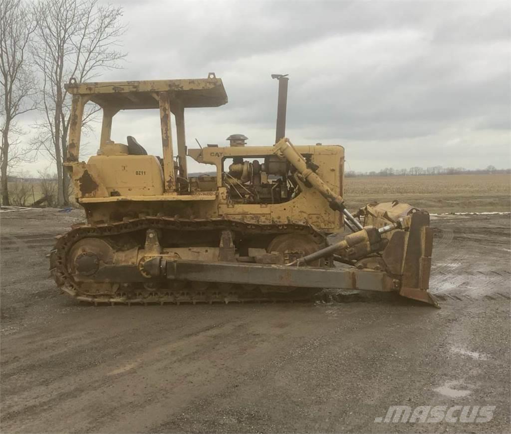 CAT D7F Buldozer sobre oruga