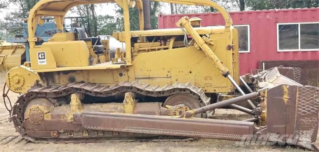 CAT D8H Buldozer sobre oruga