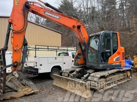 Doosan DX140 Excavadoras sobre orugas