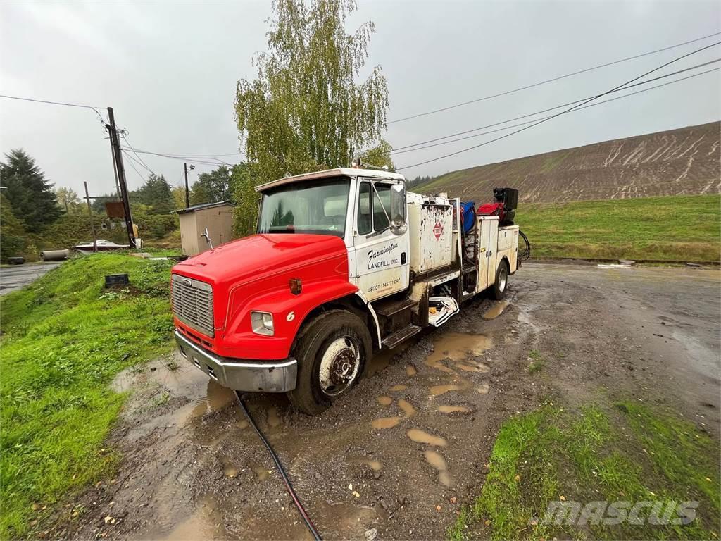 Freightliner FL106 Camiones grúa