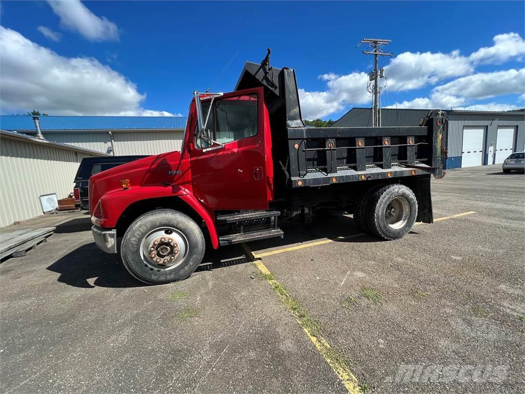 Freightliner FL70 Bañeras basculantes usadas