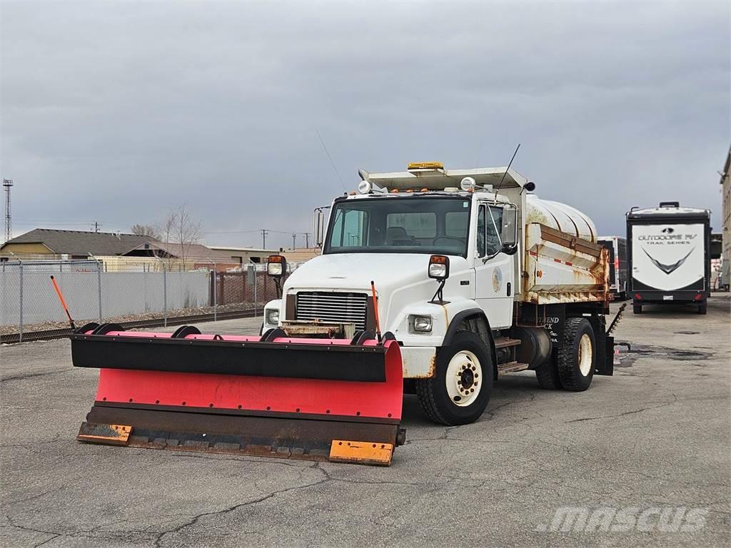 Freightliner FL70 Hojas y cuñas quitanieves