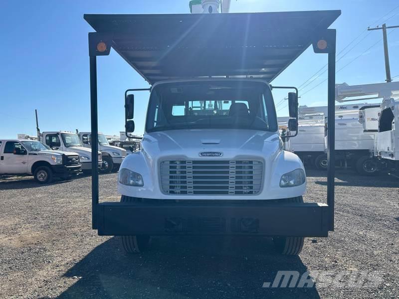 Freightliner M2 Plataformas sobre camión