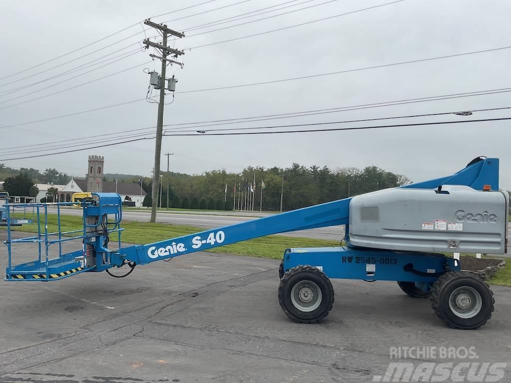 Genie S40 Plataformas con brazo de elevación telescópico