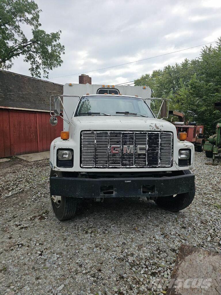 GMC C6000 Camiones de volteo para virutas de madera