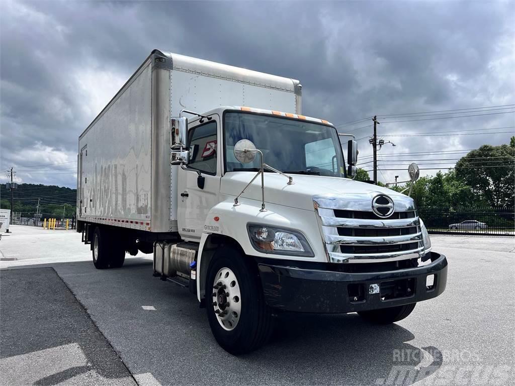 Hino 268A Camiones con caja de remolque