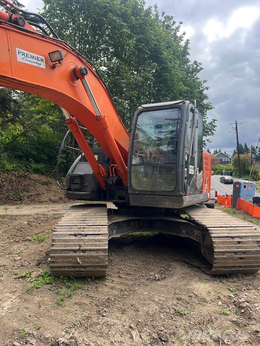 Hitachi ZX225 Excavadoras sobre orugas